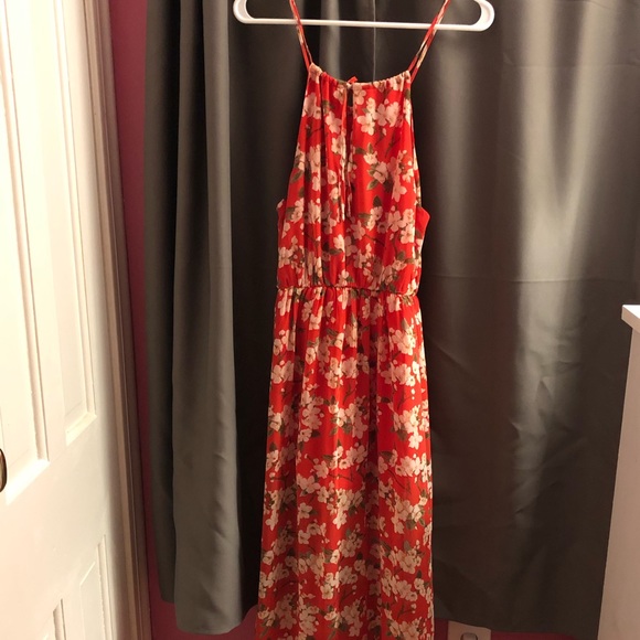 Red and white floral maxi dress - Picture 2 of 2